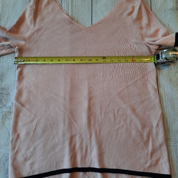 Talbots •Sz 1X• Pink Knit Short Sleeve V-neck Top - Picture 5 of 7